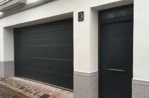 Menuiserie 5 porte de garage sectionnelle aluminium